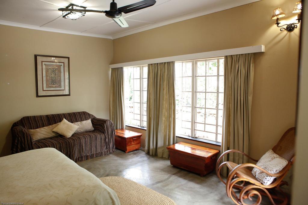 Down Gran'S Self-Catering Cottage Lobamba Buitenkant foto