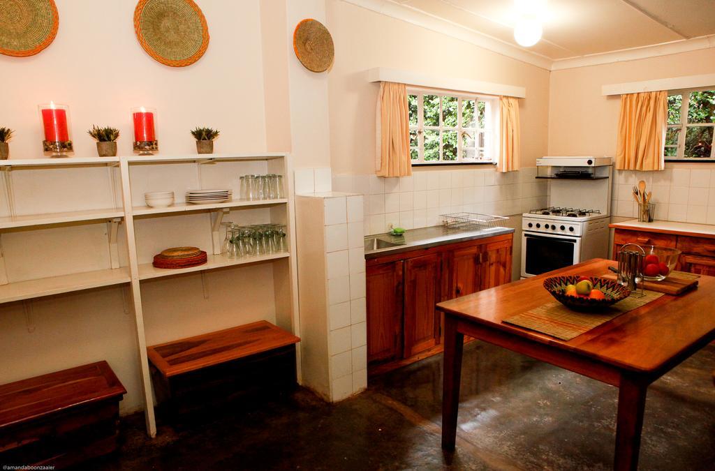 Down Gran'S Self-Catering Cottage Lobamba Buitenkant foto